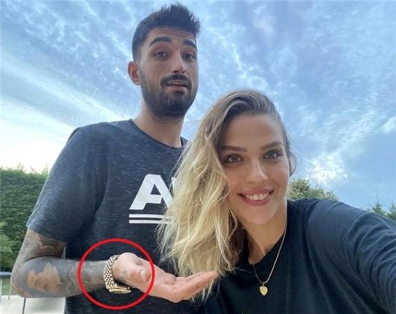 Tatlısəsin oğlunun taxdığı saat görün kimin HƏDİYYƏSİ İMİŞ (FOTO)