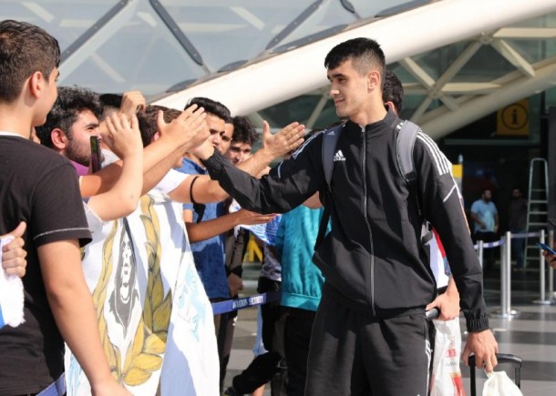 "Qarabağ"ı Vətəndə belə qarşıladılar - FOTO