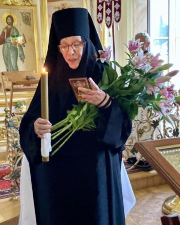 Xalq artisti rahibə oldu - FOTOLAR