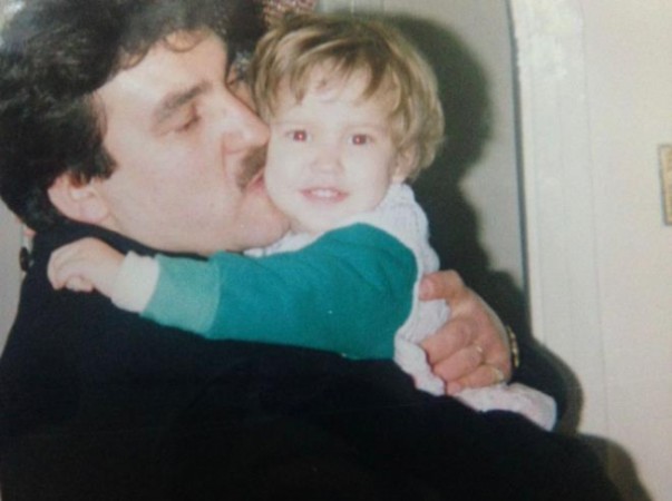 Məşhur aktrisa uşaqlıq fotolarını paylaşdı