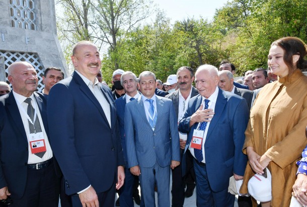 Prezident və xanımı Şuşada Vaqif Poeziya Günlərinin açılışında - YENİLƏNİB (FOTOLAR)