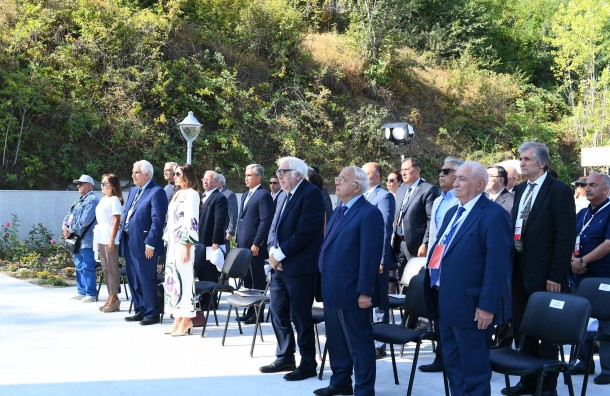 Prezident və xanımı Şuşada Vaqif Poeziya Günlərinin açılışında - YENİLƏNİB (FOTOLAR)
