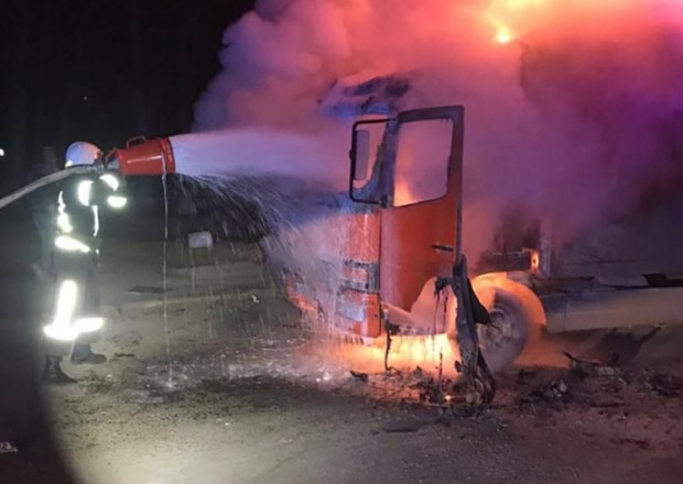 Goranboyda 20 ton pambıqla dolu yük avtomobili YANDI