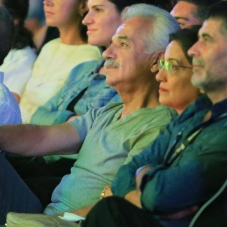 "Yarım qaldı hər şey" - Vəfat edən atasından yazdı