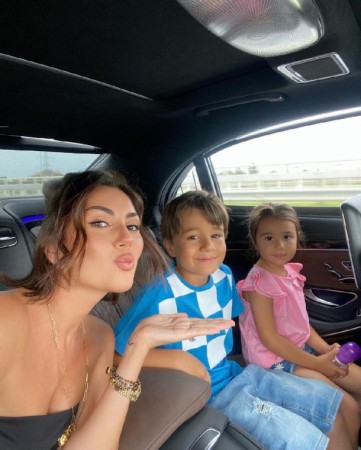 Safurə arxiv fotolarını PAYLAŞDI