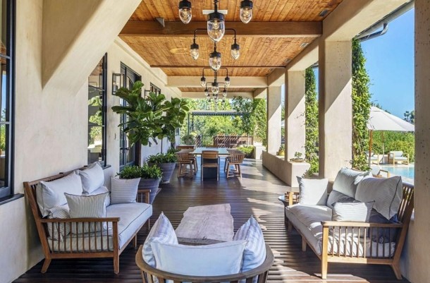 Məşhur cütlük malikanələrini bu qiymətə satır - FOTOLAR