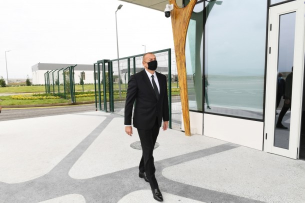 İlham Əliyev və Mehriban Əliyeva Füzuli aeroportunda - FOTOLAR