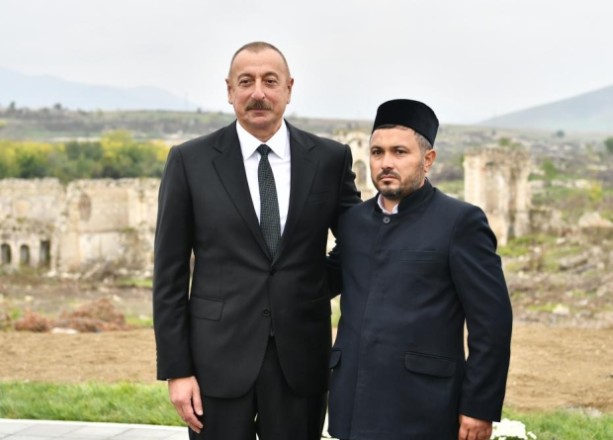 Prezident Füzulidə ictimaiyyət nümayəndələri ilə görüşdü - YENİLƏNİB