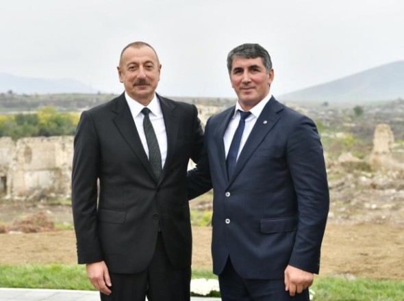 Prezident Füzulidə ictimaiyyət nümayəndələri ilə görüşdü - YENİLƏNİB