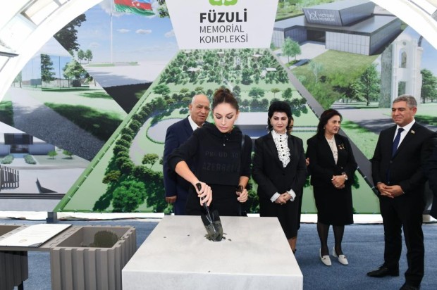 Prezident Füzulidə ictimaiyyət nümayəndələri ilə görüşdü - YENİLƏNİB