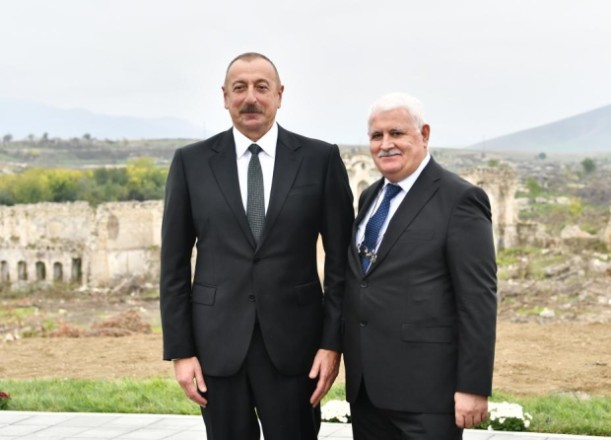Prezident Füzulidə ictimaiyyət nümayəndələri ilə görüşdü - YENİLƏNİB