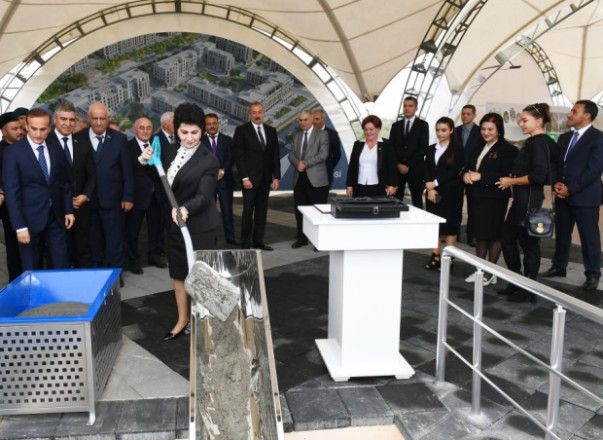 Prezident Füzulidə ictimaiyyət nümayəndələri ilə görüşdü - YENİLƏNİB