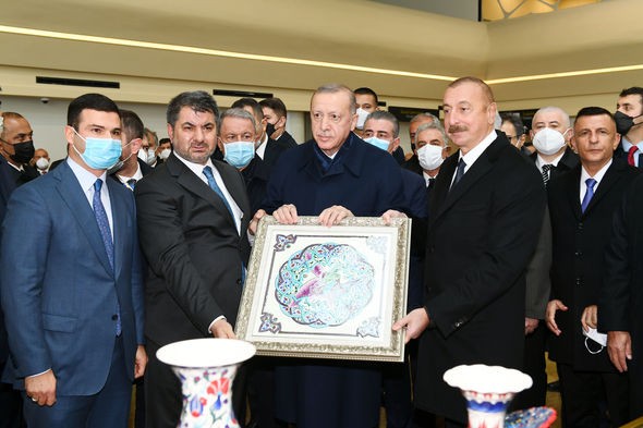 Prezidentlər Füzuli Beynəlxalq Hava Limanının açılışında - FOTOLAR (YENİLƏNİB)
