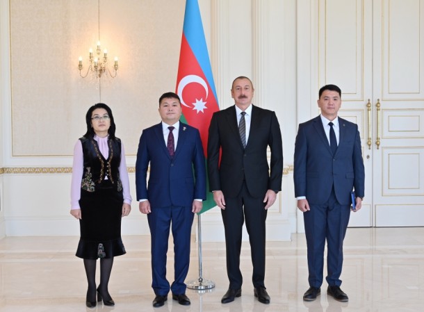 Prezident yeni səfirlərin etimadnamələrini qəbul etdi - YENİLƏNİB (FOTOLAR)