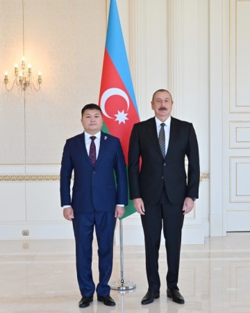 Prezident yeni səfirlərin etimadnamələrini qəbul etdi - YENİLƏNİB (FOTOLAR)