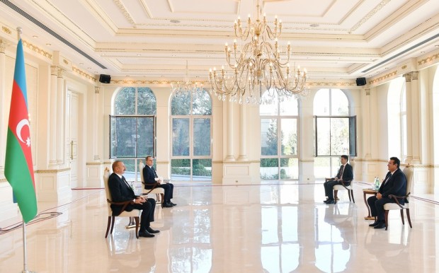 Prezident yeni səfirlərin etimadnamələrini qəbul etdi - YENİLƏNİB (FOTOLAR)