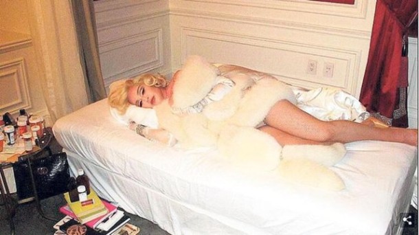 Madonnanın özünü Merlin Manroya bənzətməsi tənqid olundu - FOTO