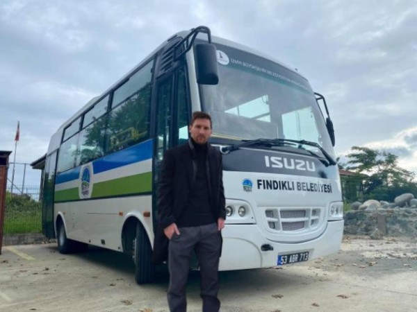 Messinin bu fotoları gülüş obyektinə çevrildi