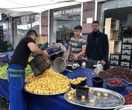Messinin bu fotoları gülüş obyektinə çevrildi