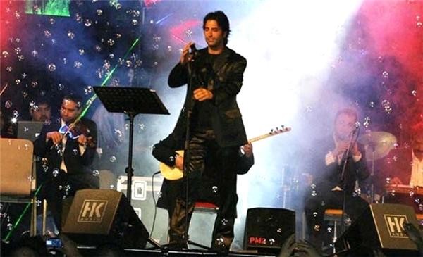 Mahsun Kırmızıgül 16 ildən sonra səhnəyə çıxacaq - FOTO