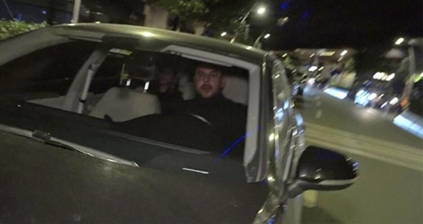 Aktyor yeni sevgilisiylə görüntüləndi - FOTO