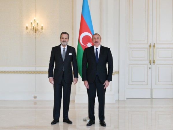 Prezident Portuqaliyanın yeni səfirini qəbul etdi - FOTO
