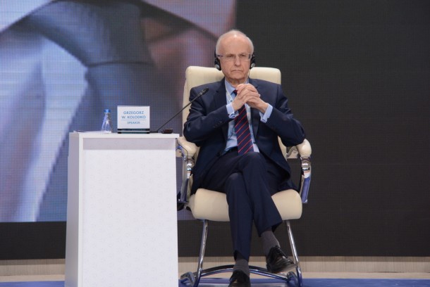 "UNEC İqtisadi Forumu 2021" öz işinə başlayıb - FOTOLAR