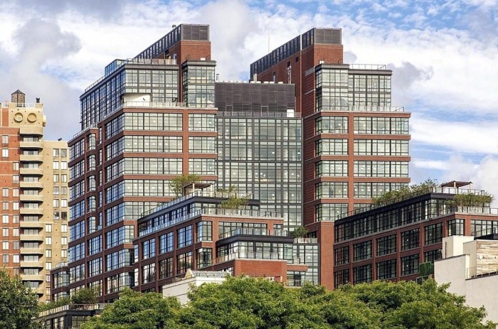 Məşhur model mənzilini bu qiymətə satır - FOTOLAR