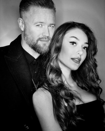 Evlilik təklifi alan aktrisaya polis xəbərdarlıq etdi -  FOTO