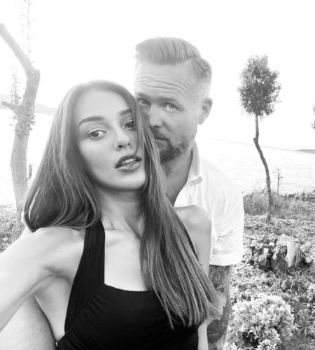 Evlilik təklifi alan aktrisaya polis xəbərdarlıq etdi -  FOTO