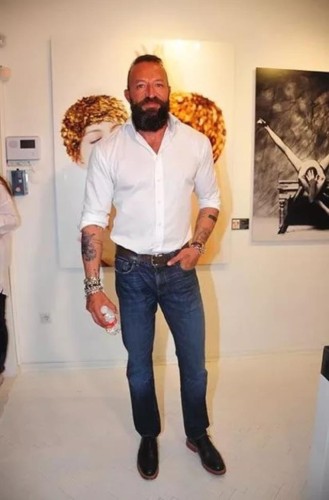 Məşhur aktrisa onunla eşq yaşayır - FOTO