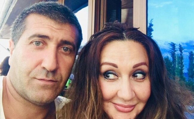 Naibə Allahverdiyeva ikinci həyat yoldaşından ayrılıb