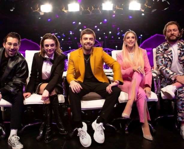 Məşhur şou yayımdan qaldırıldı - FOTO