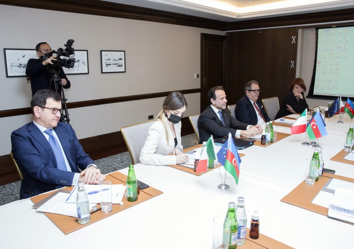 Səfər Mehdiyev italiyalı həmkarı ilə görüşdü - FOTO