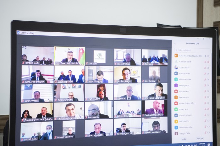 İnam Kərimov müşavirə keçirdi - FOTO