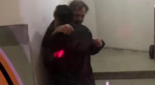 Sərxoş halda görüntülənən aktyor jurnalistləri təhqir etdi - FOTOLAR