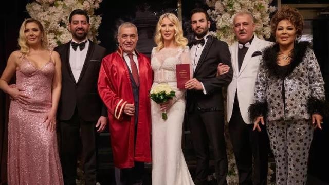 Seda Sayan 7-ci dəfə evləndi - FOTO