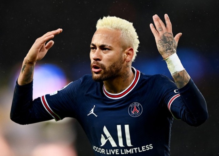 PSJ 222 milyona aldığı Neymarı 90 milyona satacaq
