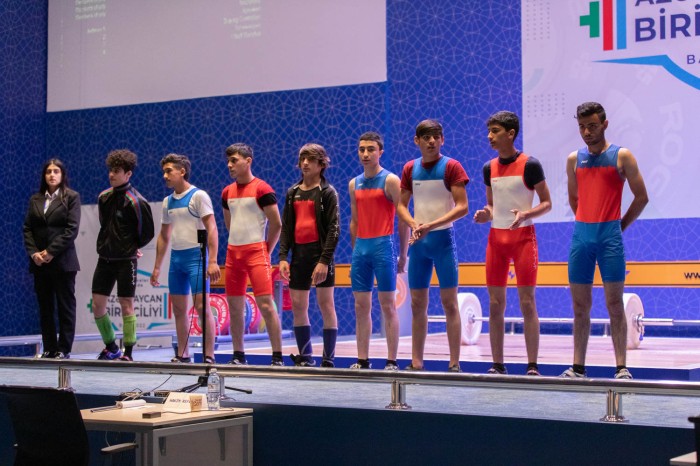 16 yaşlı Amin Osmanov qızıl medal qazandı - FOTOLAR