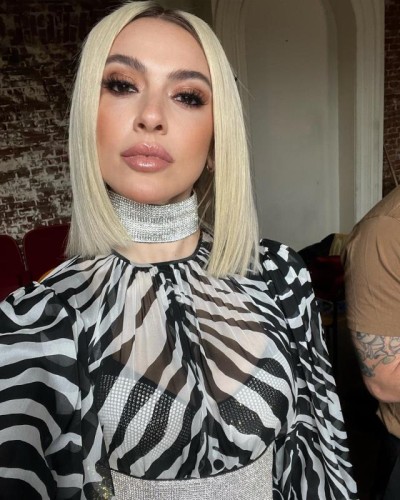 Hadisəni Kardaşyana bənzətdilər - FOTOLAR