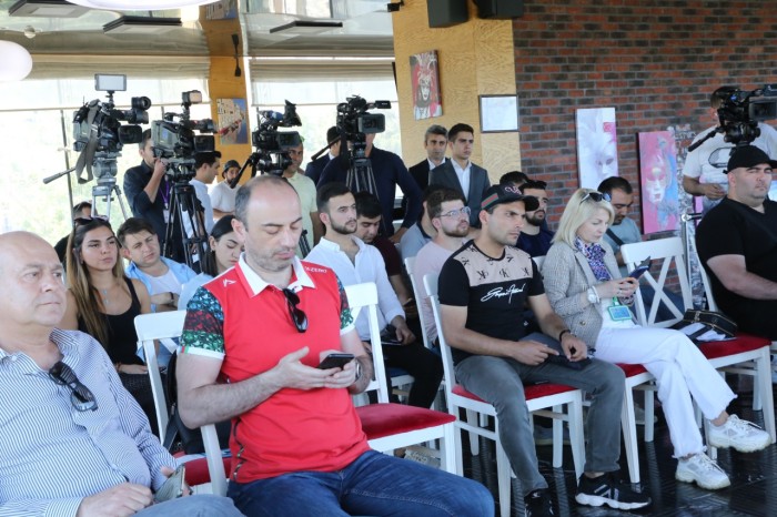 Avarçəkmə uzun illərdən sonra yenidən Bakı sularında - FOTOLAR