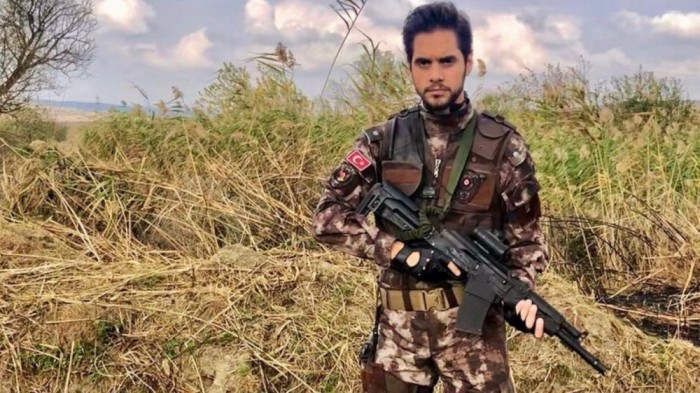 "Arka sokaklar"a vida edir - FOTO