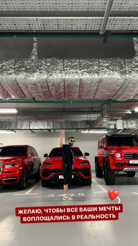 Məşhur bloger saxta məhsullardan istifadə edir? - FOTOLAR