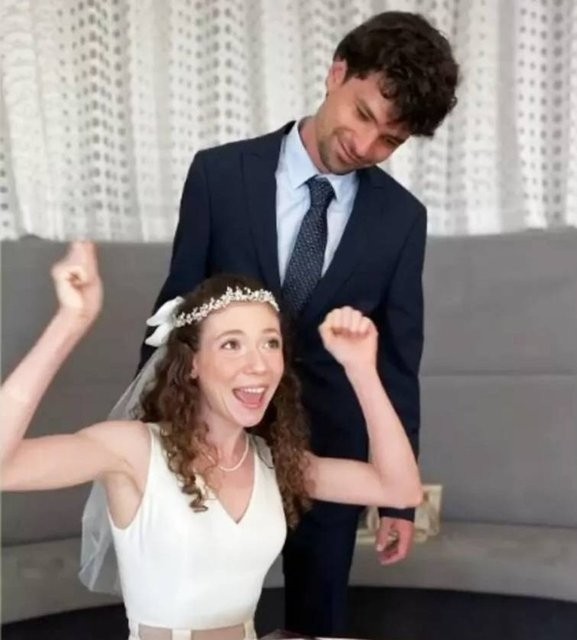 "Yargı"nın aktrisası evləndi - FOTO