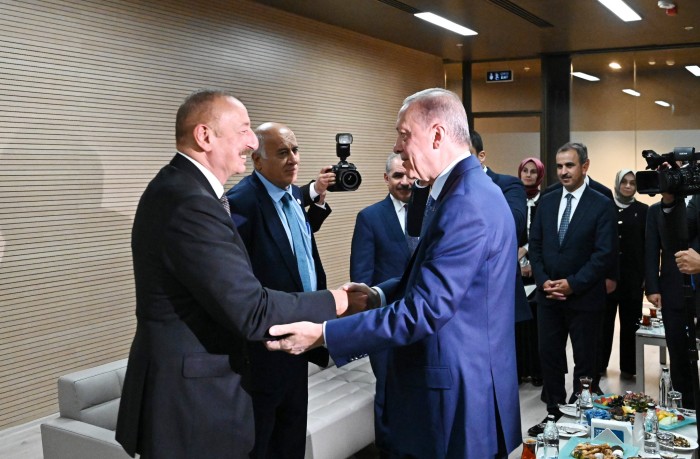 İslamiadanın açılışında iştirak edən rəsmilərin şərəfinə şam yeməyi verilib - FOTOLAR