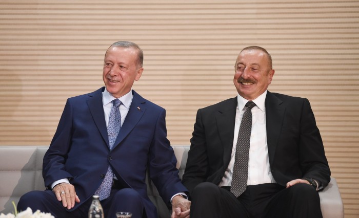 İslamiadanın açılışında iştirak edən rəsmilərin şərəfinə şam yeməyi verilib - FOTOLAR