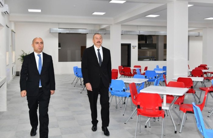 İlham Əliyev Binəqədidə məktəbin açılışını edib - FOTOLAR