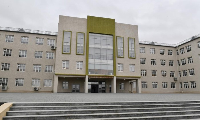 İlham Əliyev Binəqədidə məktəbin açılışını edib - FOTOLAR