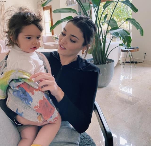 Blogerin azyaşlı qızı xərçəngə tutuldu - FOTO