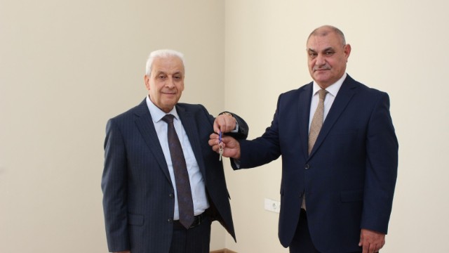 Akif Nağının partiyasına ofis verildi 
